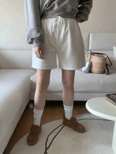 cotton banding shorts, 코튼 올밴딩 화이트 4부 루즈핏 오버핏 반바지 숏츠