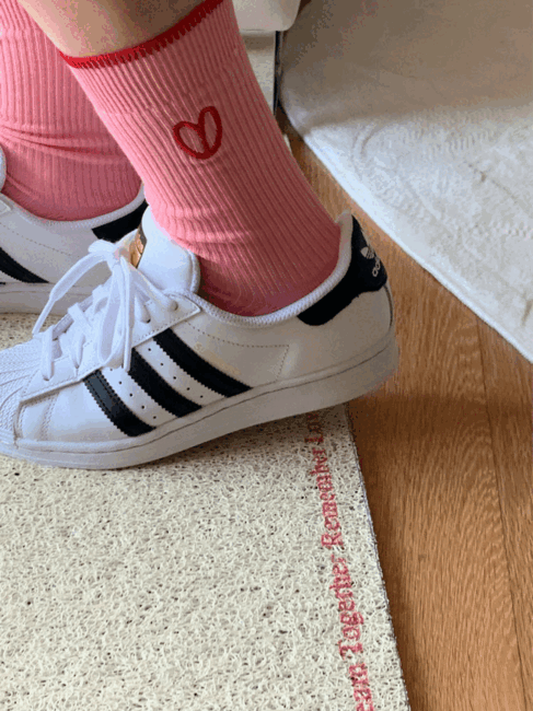 pink heart socks, 여자 하트 자수 핑크 얇은골지 베이직 중목 양말